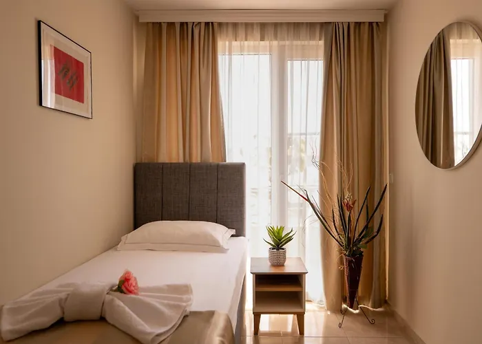 ゲストハウス Rodos House