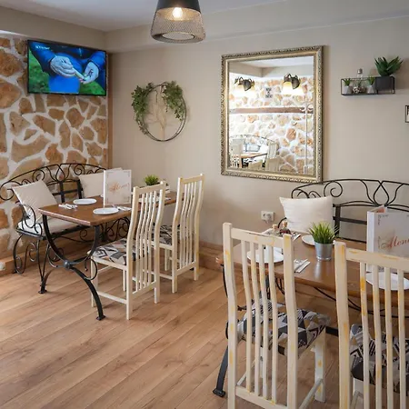 Rodos House بيت ضيافة 3*