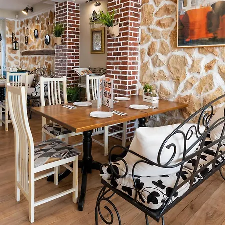 Rodos House بيت ضيافة 3*